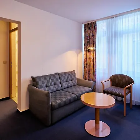 Brita 3* Stuttgart