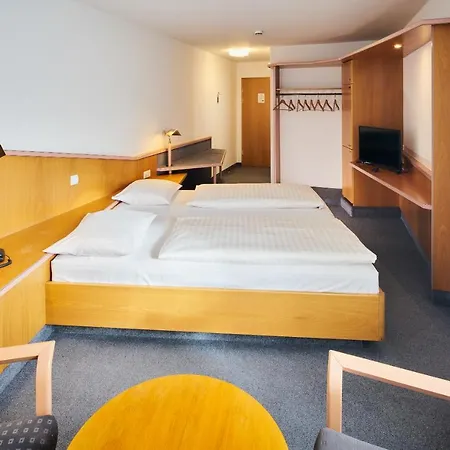 Brita 3* Stuttgart